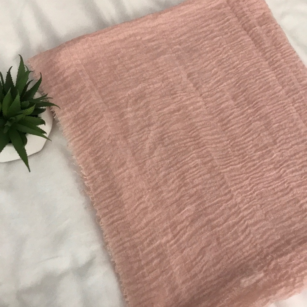 Infinity scarf pink